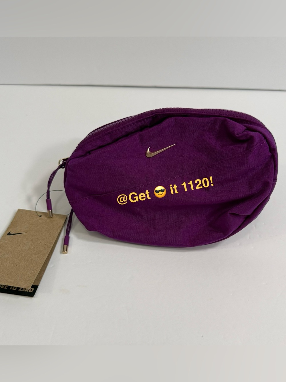 Nike Aura Crossbody Bag (2L) Viotech HM6120-503 - Picture 2 of 16